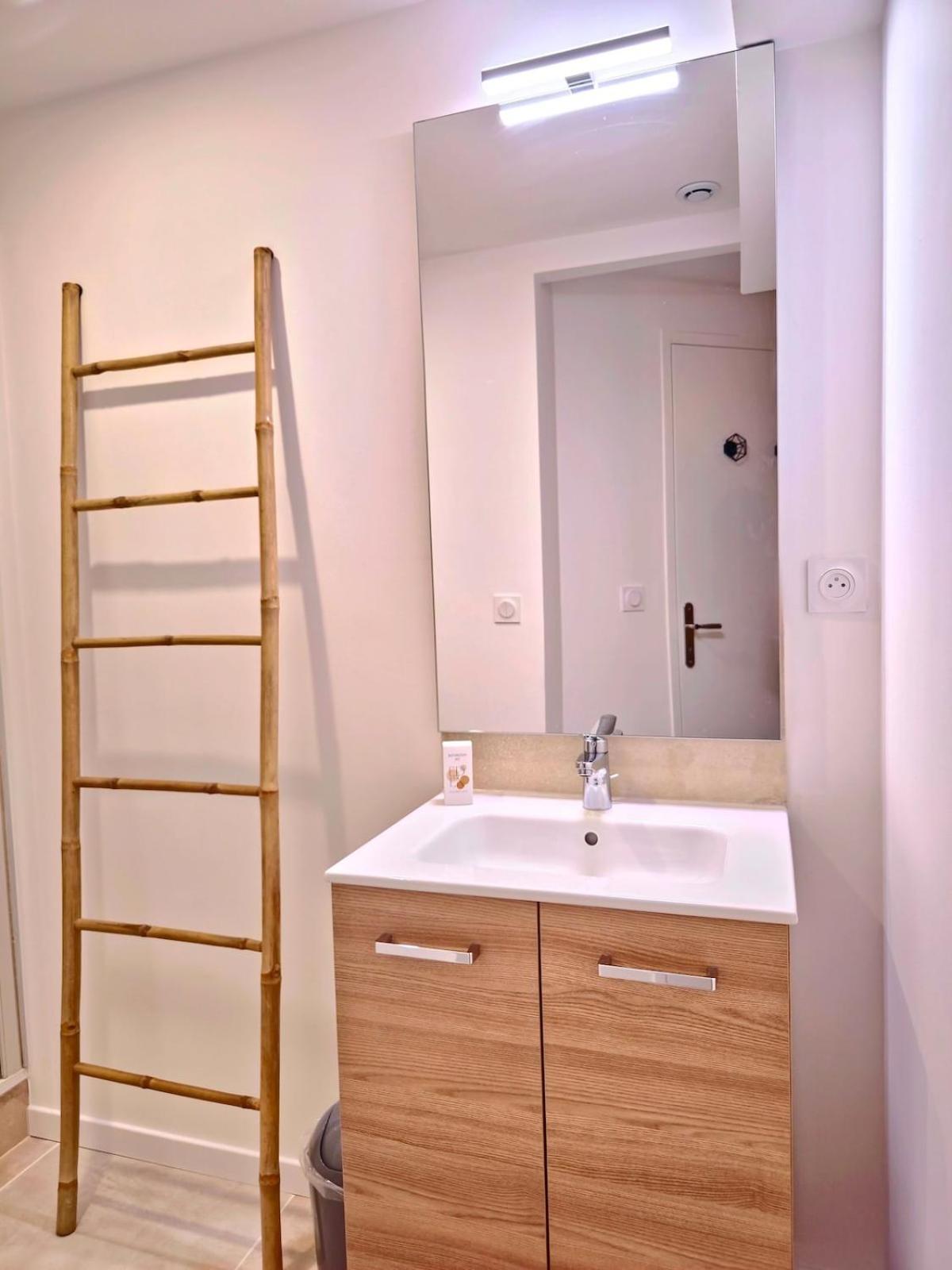 Apartment Les De Sandrine Avec Salle D'eau Privee - Partage De 3